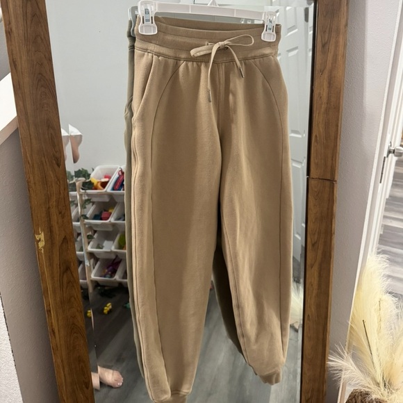 NWOT LULULEMON Scuba High-Rise Joggers Full Length - Trench - Picture 5 of 7